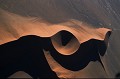 <center>Vue du ciel : la dune 45 ; elle doit son nom à la distance qui<br> la sépare de l'entrée du Namib-Naukluft... en kilomètres ! Dune 45 , vue du ciel ,Namibie. 